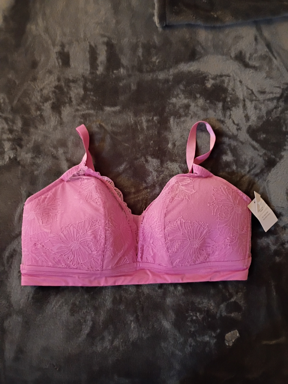 Auden Embroidered Wireless Bra in Pink